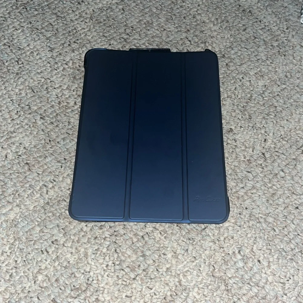 iPad case - Picture 3 of 3